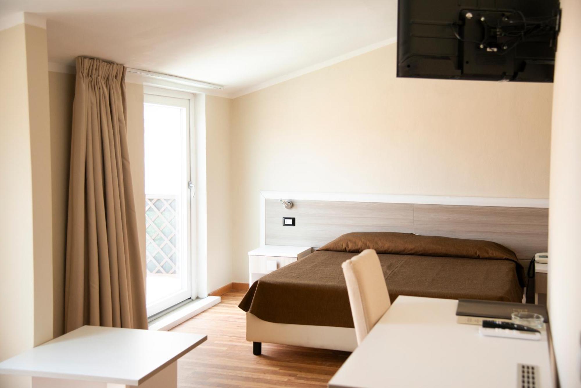 פורטופראיו Hotel Fabricia מראה חיצוני תמונה