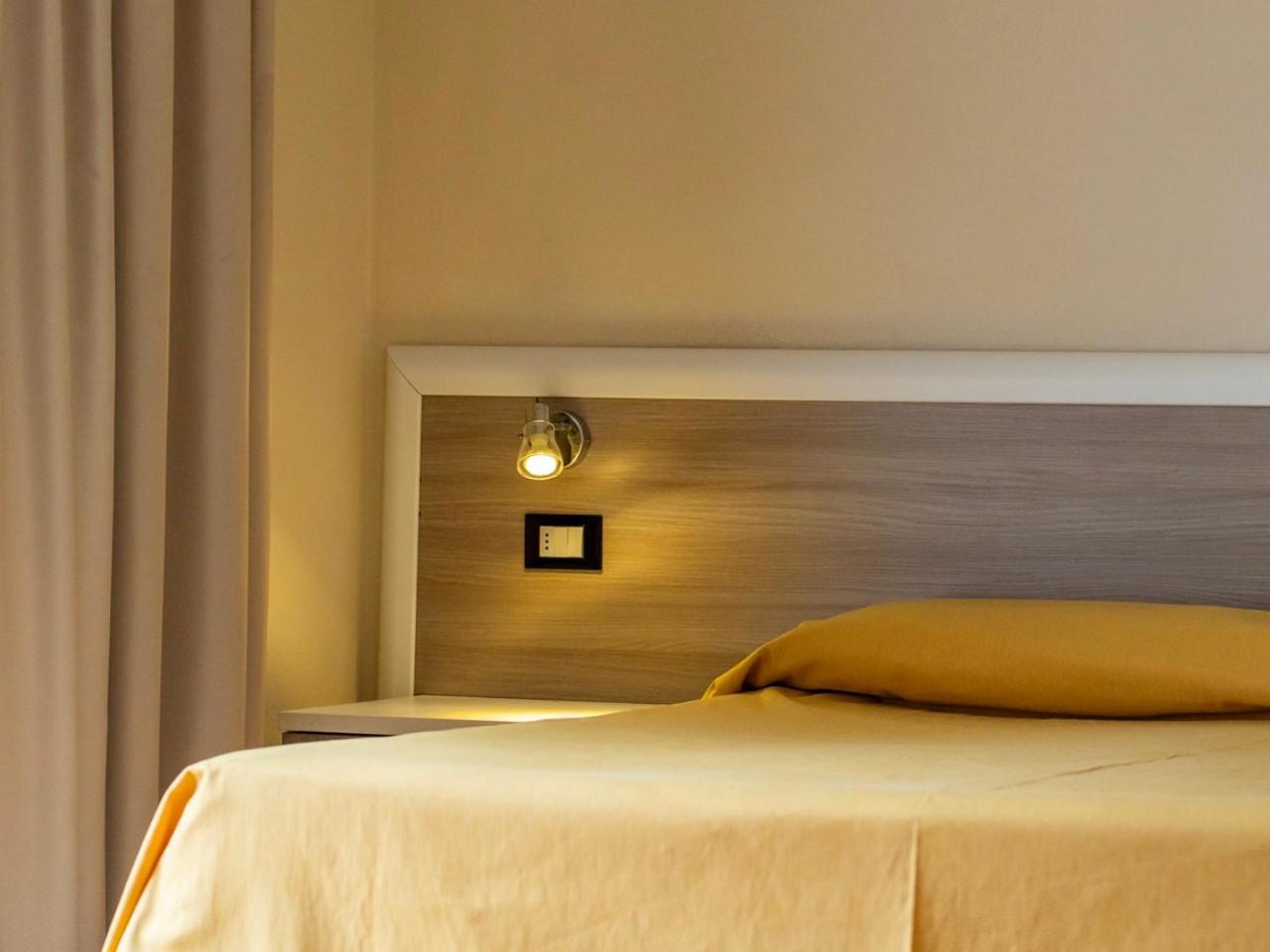 פורטופראיו Hotel Fabricia מראה חיצוני תמונה