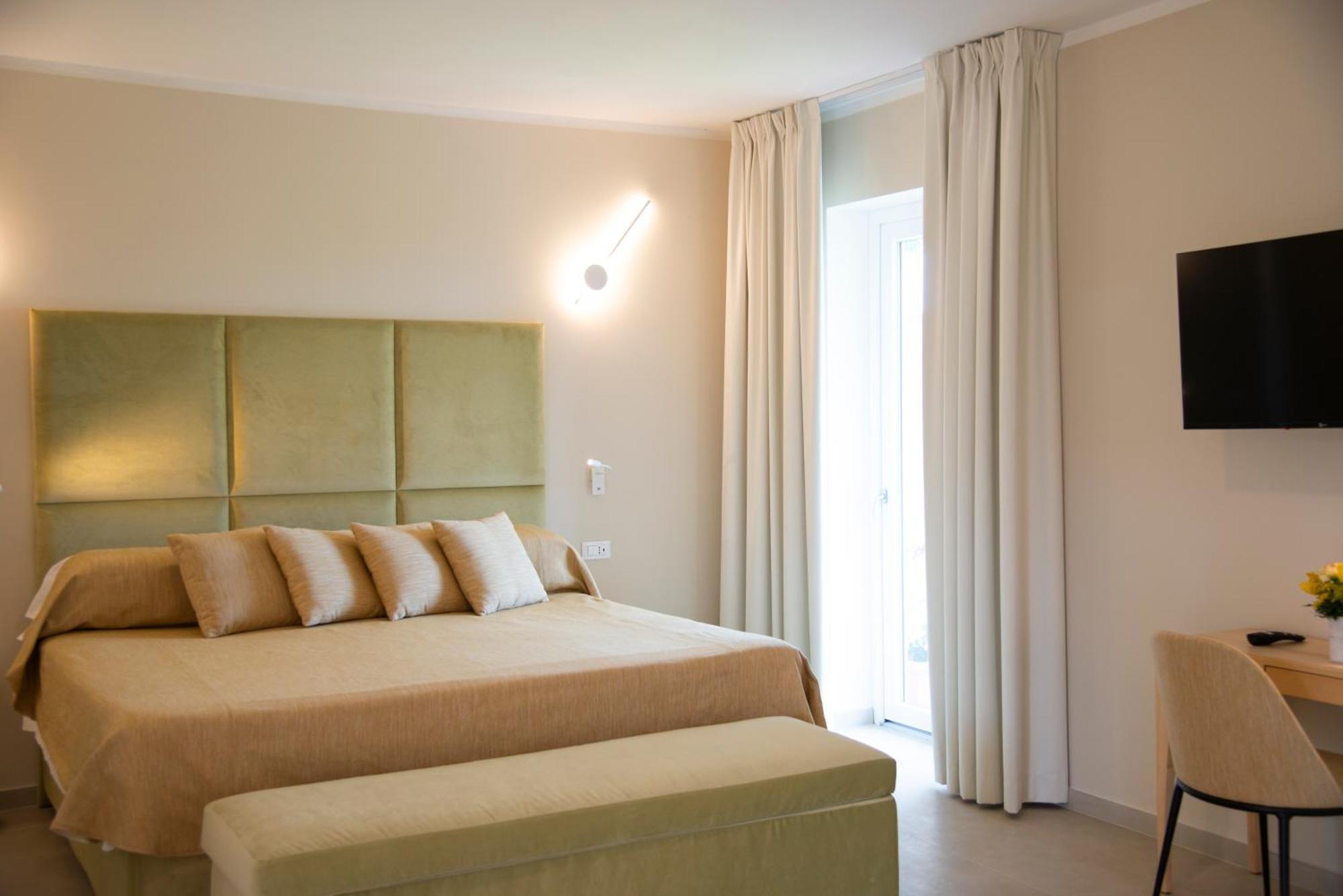 פורטופראיו Hotel Fabricia מראה חיצוני תמונה
