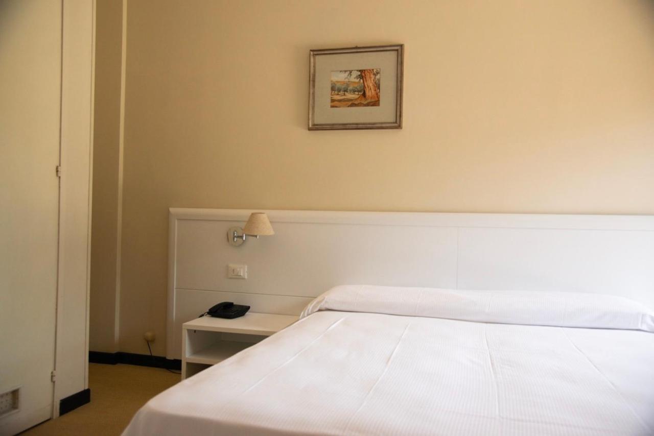 פורטופראיו Hotel Fabricia מראה חיצוני תמונה
